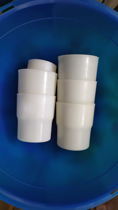 Набор пластмассовой посуды