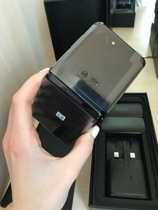 SAMSUNG GALAXY Z Flip 256gb Mirror Black