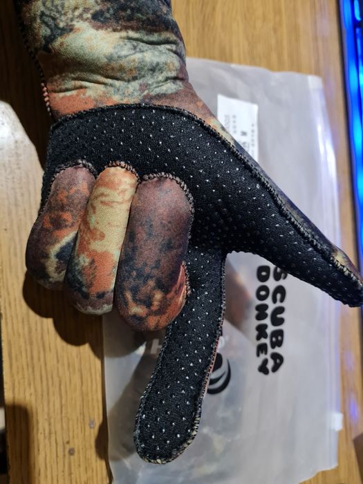 Перчатки для подводной охоты 3мм.