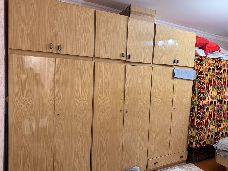 Spalni mebel sotiladi