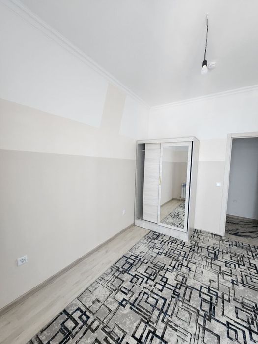 Kvartira sheriklikka 1 ta xonasi beriladi bez makler
