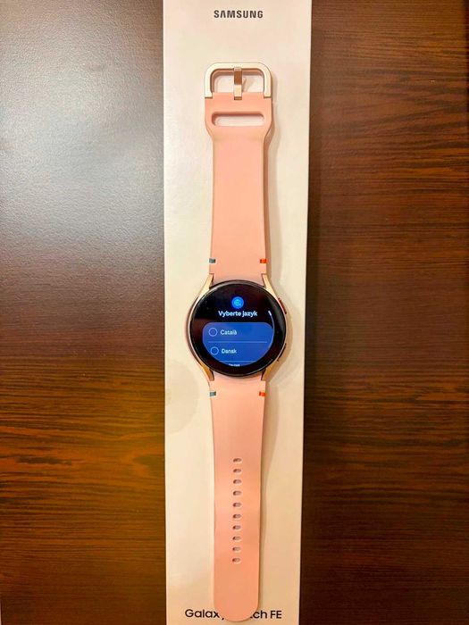 Samsung Galaxy Watch FE 40 mm. с гаранция