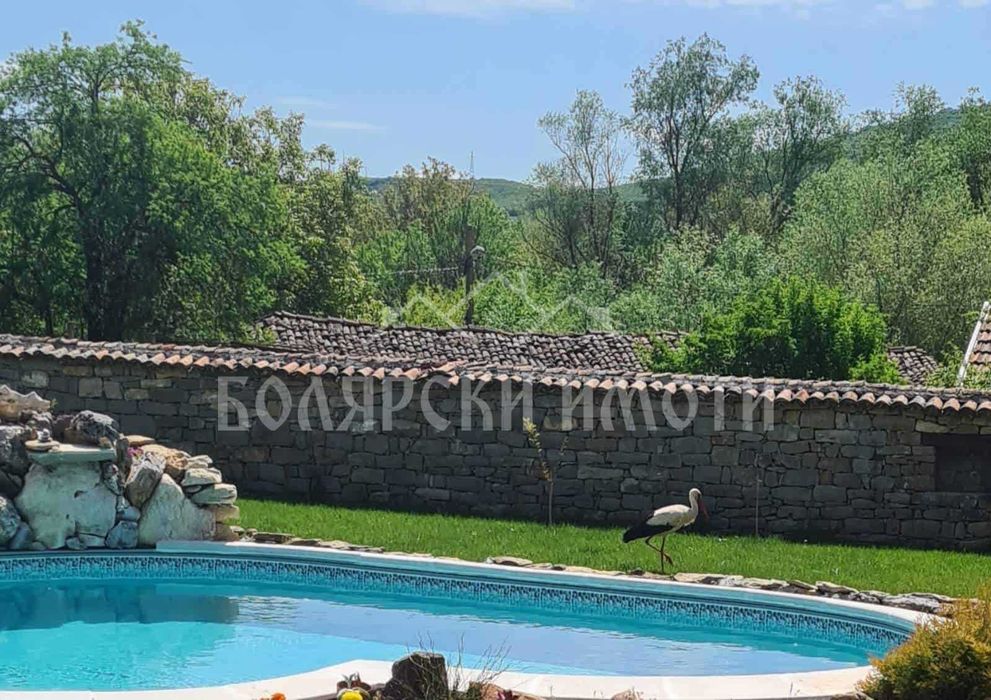 Продава се Къща в с. Леденик, Област Велико Търново - 300 кв.м за 1067 €/кв.м - Снимка #9