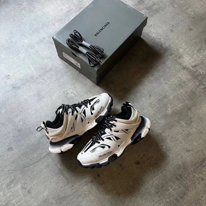 Balenciaga Track Sneaker "White/Black"