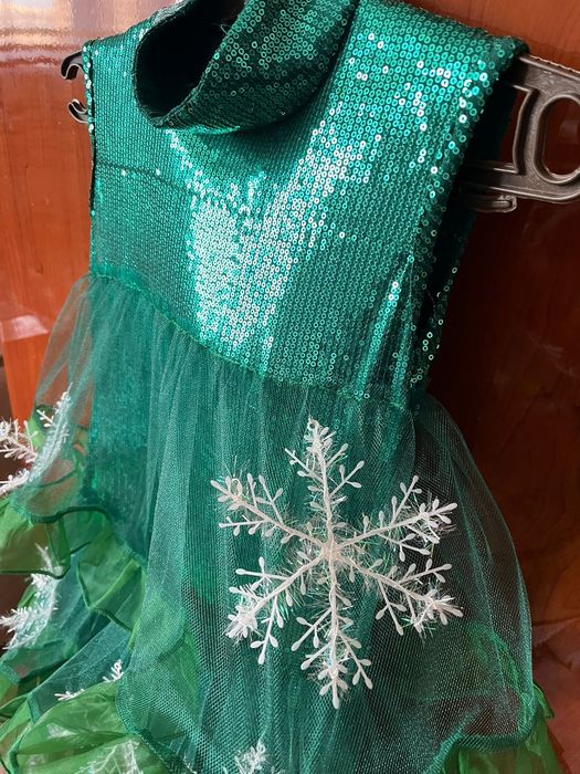 Продам костюм ёлочки