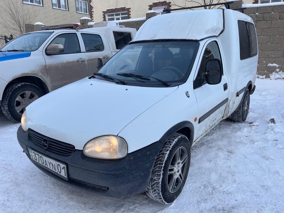 Продам машину в хорошем состояний