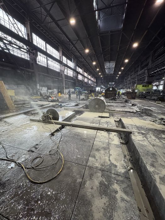 Demolări tăiat beton șanturi electrice