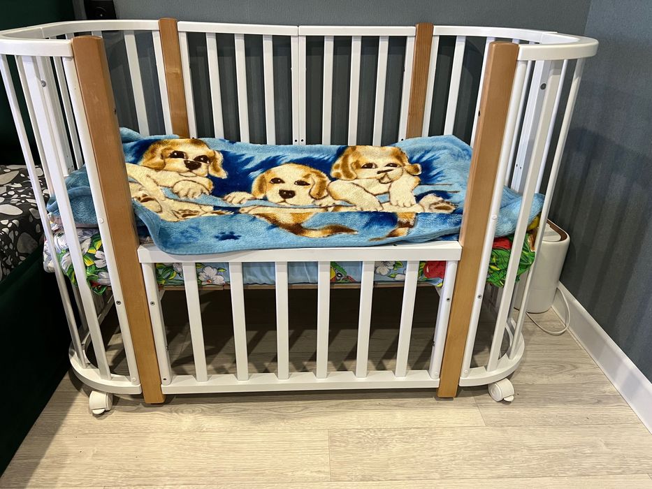 Детская кроватка