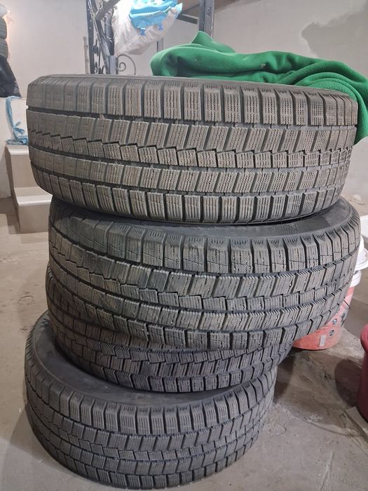 Продам зимние шины