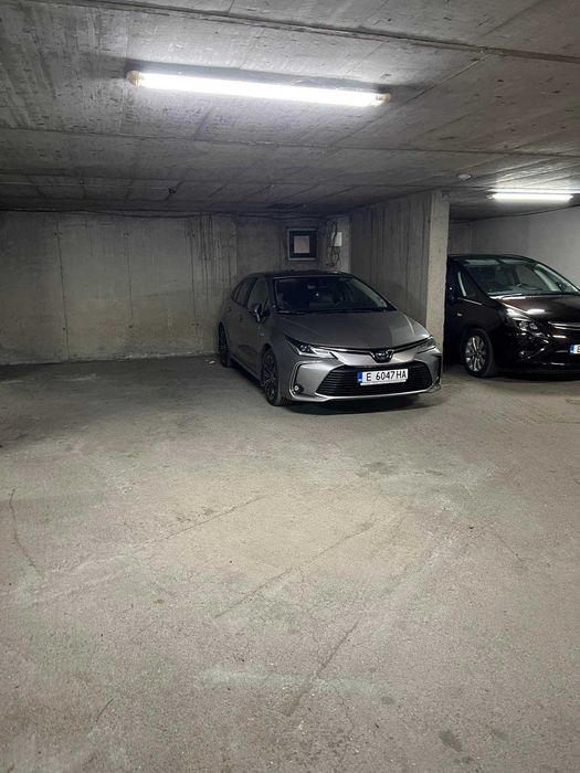 Дава се под наем Гараж / Паркомясто в Благоевград, Еленово 2 - 25 кв.м за 51 € - Снимка #1