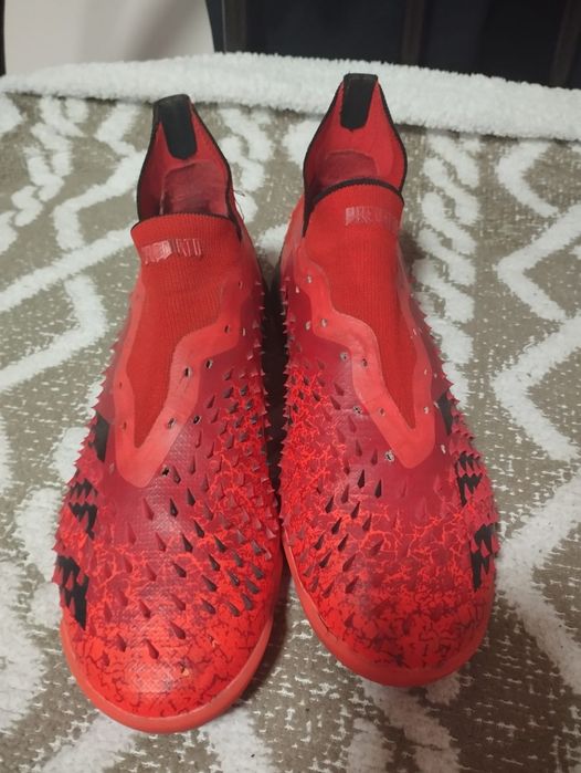 Продам адидас предатор