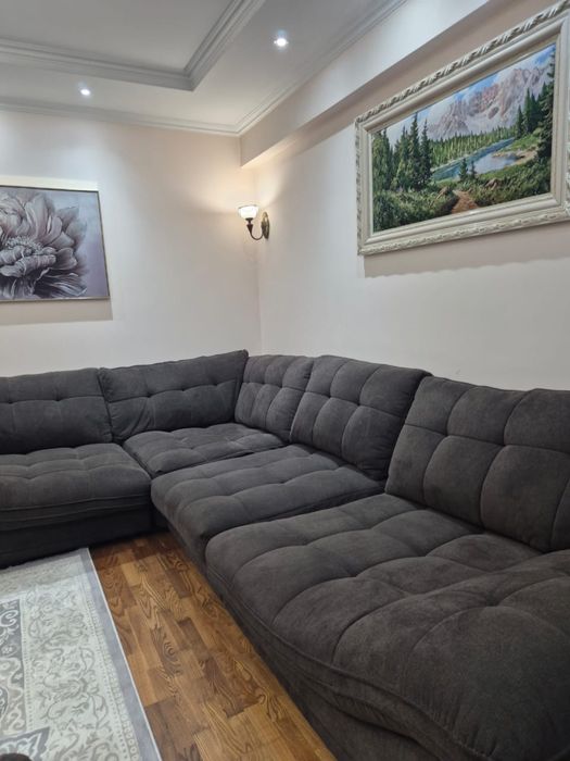 Продам диван для гостиной