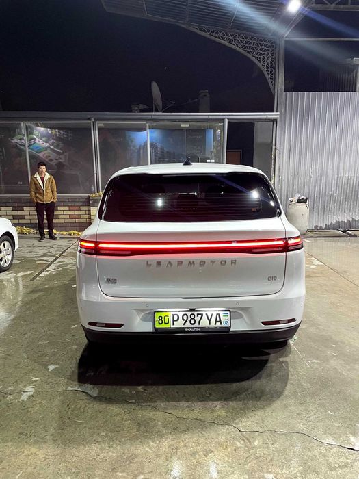Leapmotor C10 Электромобили тезда сотилади, 2024 йил 72000 пробег тоза