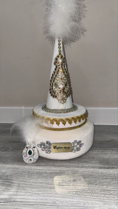 Сырға салуға арналған сәукеле!