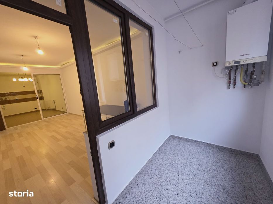 Vand apartament 3 camere Isaran cu parcare