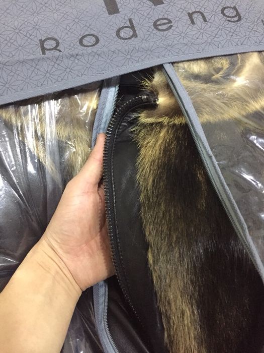 Продаю куртку кожаную