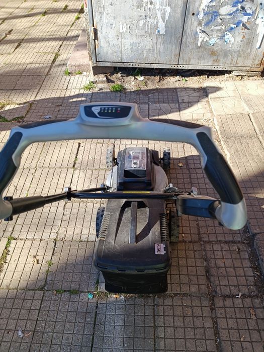 Ел Косачка с голяма батерия