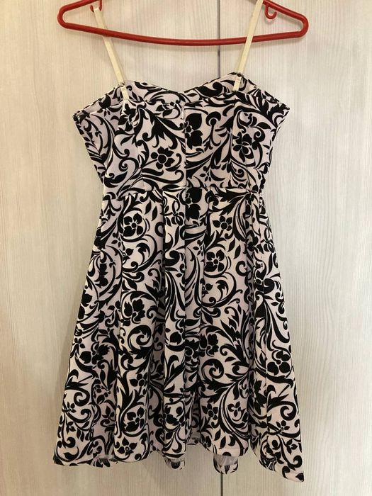 Бутикова рокля XS/S