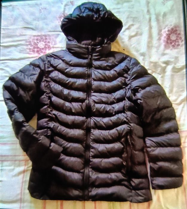 Куртка для мальчика на 10-12 лет.