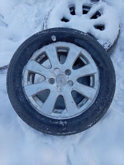 Продам диск на камри 40