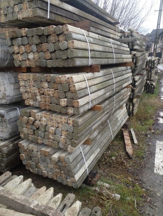 Stâlpi de beton pentru gard