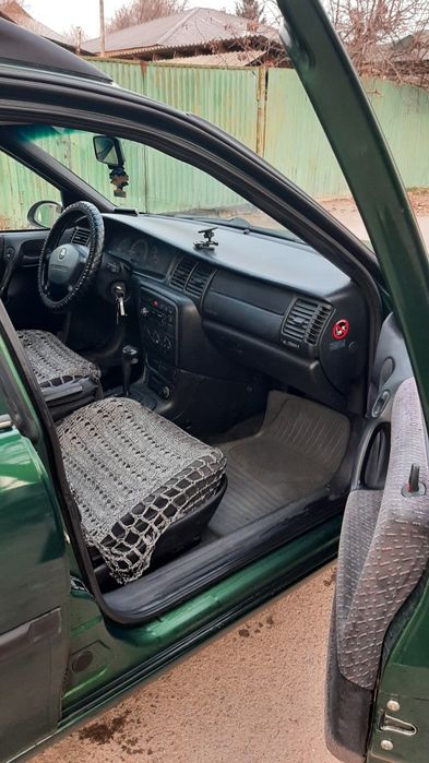 Продам Опель вектра в