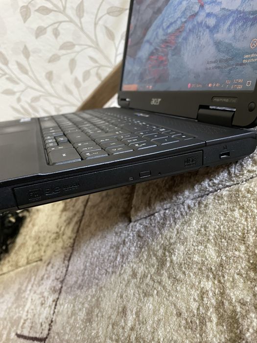 Laptop Acer Intel Premium model Aspire 5734Z
