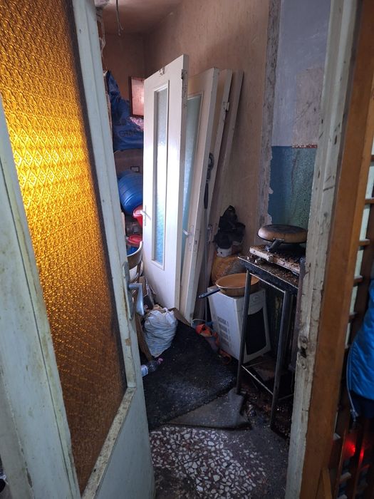 Debarasări diverse cu manipulanți ,mutări, relocări, Transport marfă