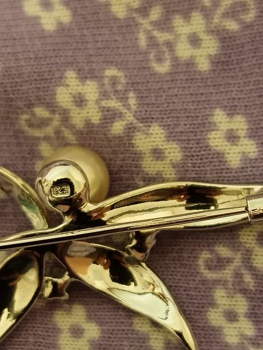 Брошь серебряная