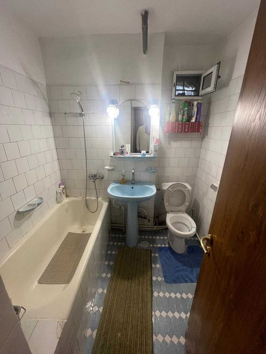 Vanzare apartament 4 camere