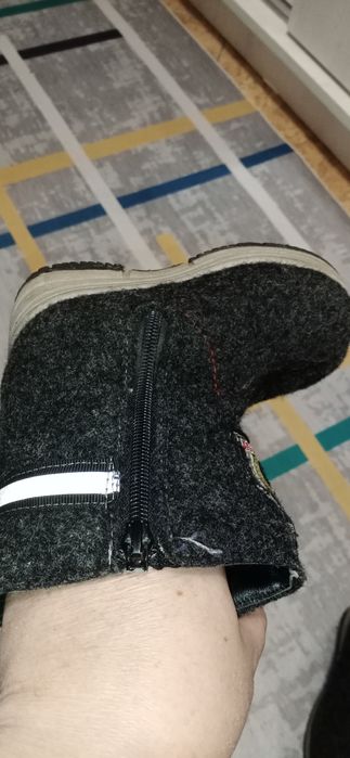 Продам валенки детские