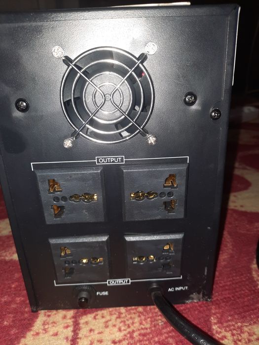 UPS 3000VA/1800W 220V