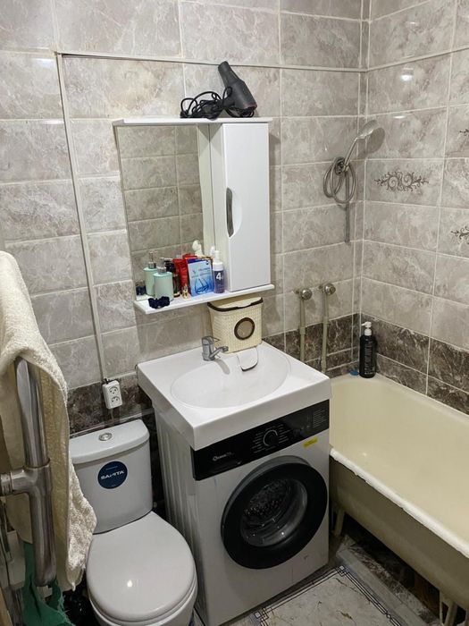 Бағасы тиімді үй сатылады!