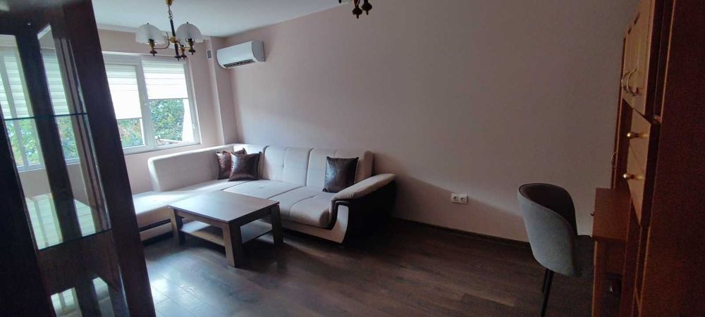 Дава се под наем Тристаен апартамент в София, Зона Б-18 - 80 кв.м за 750 € - Снимка #1