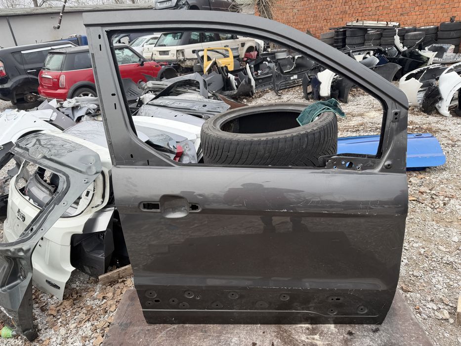 Врата Ford Transit Connect