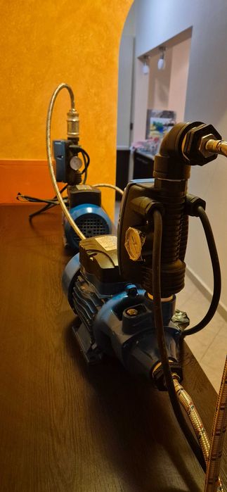 Хидрофорна помпа с пресконтролер