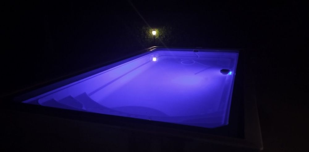 Басейн от стъклопласт