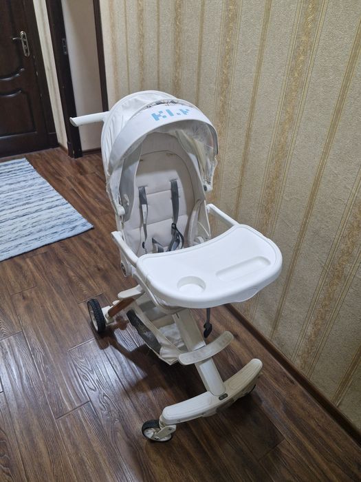 Продаётся коляска Дрон