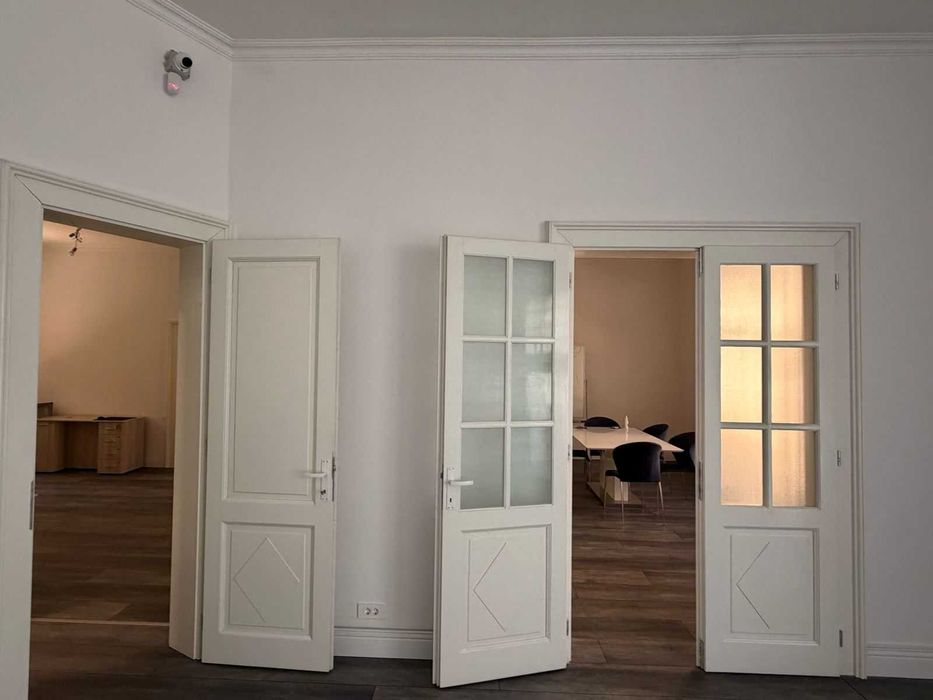 Spațiu comercial central de închiriat/vânzare