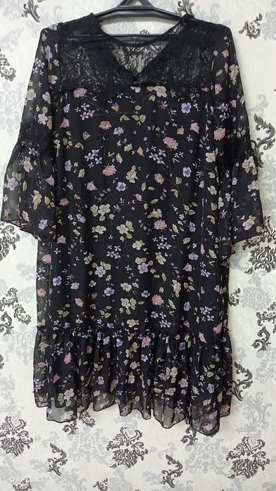 Продам платьЯ  .