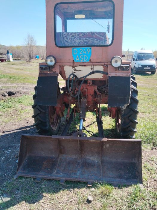 Продам трактор Т-25