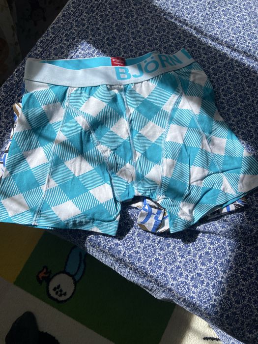 Boxeri barbati, noi cu eticheta