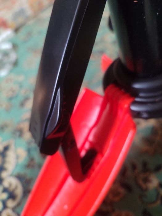 Продам Лазерный Уровень Black & Decker