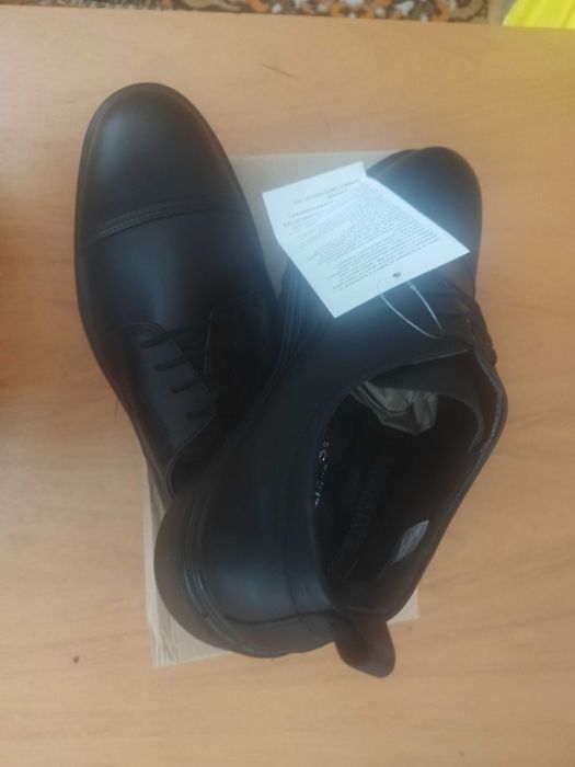 Продавам нови есенно- зимни обувки, половинки