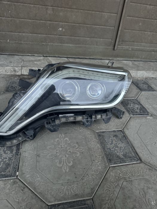 Фары на прада 150