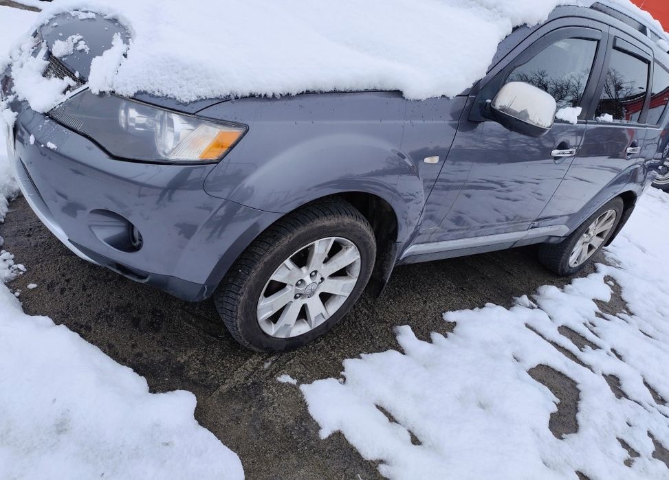 Mitsubishi Outlander 2.2-156кс