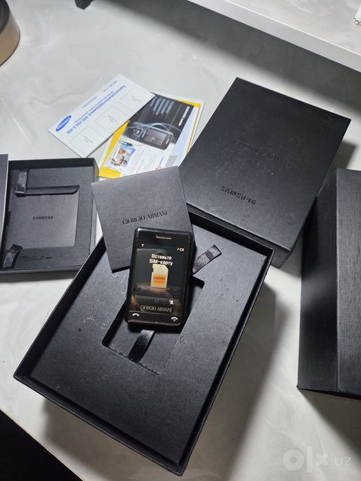 Samsung Giorgio Armani SGH-P520 — редкий коллекционный телефон