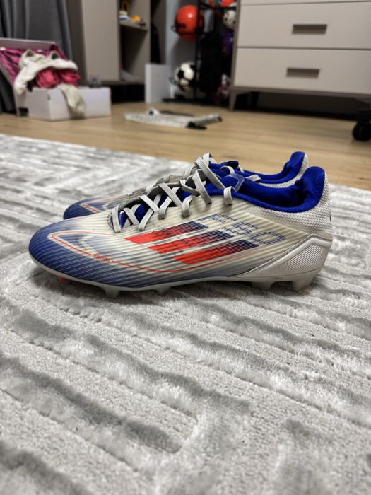 Бутонки адидас F50