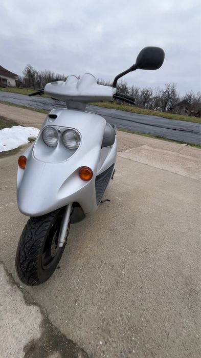 Se vinde scuter malaguti f10
