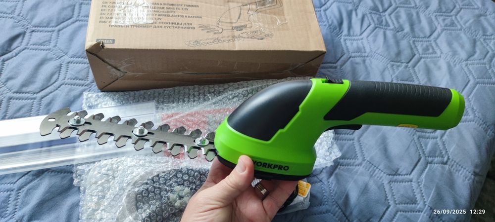 Foarfeca tuns iarba arbuști